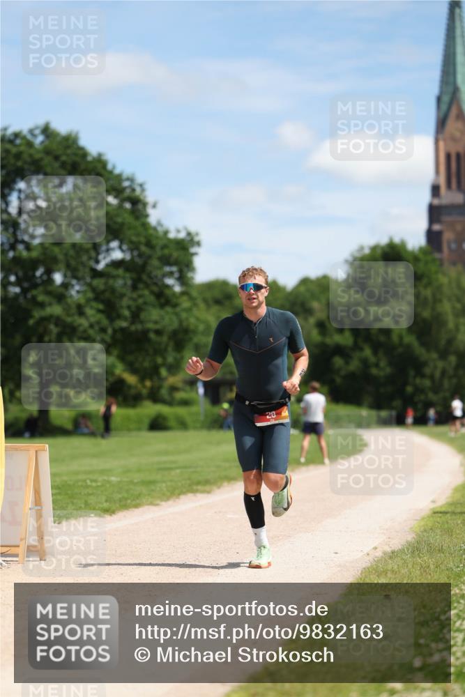 21.06.2026 - Viking Triathlon Michael Strokosch http://msf.ph/oto/9832163 21.06.2026 12:55:09 Laufen 28 meine-sportfotos.de
