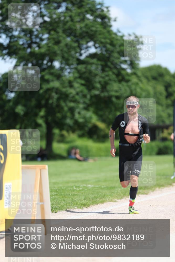 21.06.2026 - Viking Triathlon Michael Strokosch http://msf.ph/oto/9832189 21.06.2026 12:55:54 Laufen 4 meine-sportfotos.de