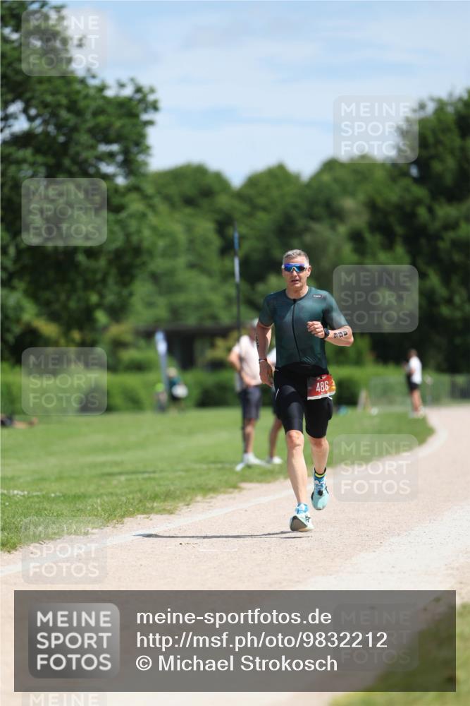 21.06.2026 - Viking Triathlon Michael Strokosch http://msf.ph/oto/9832212 21.06.2026 12:56:05 Laufen 14, 486 meine-sportfotos.de