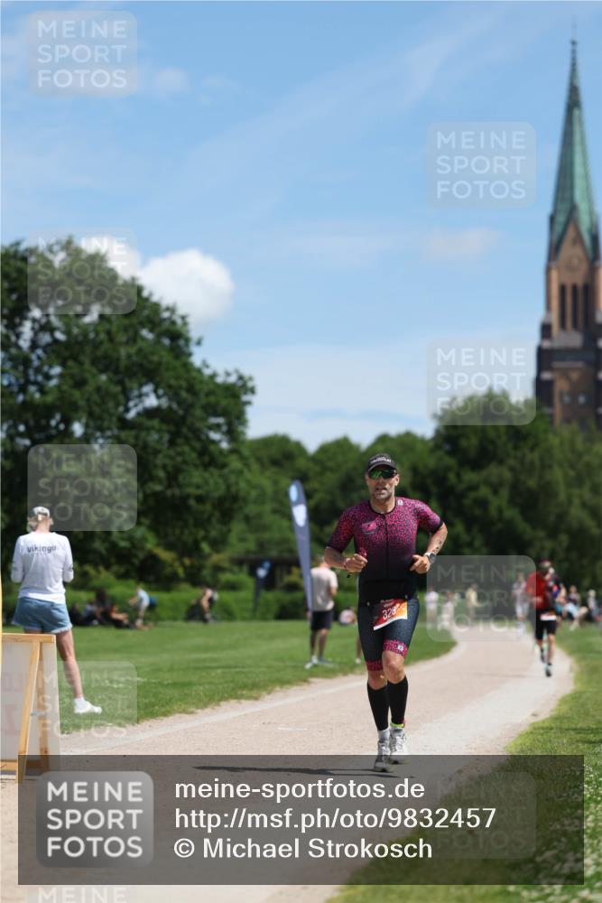 21.06.2026 - Viking Triathlon Michael Strokosch http://msf.ph/oto/9832457 21.06.2026 13:01:17 Laufen 328, 568 meine-sportfotos.de