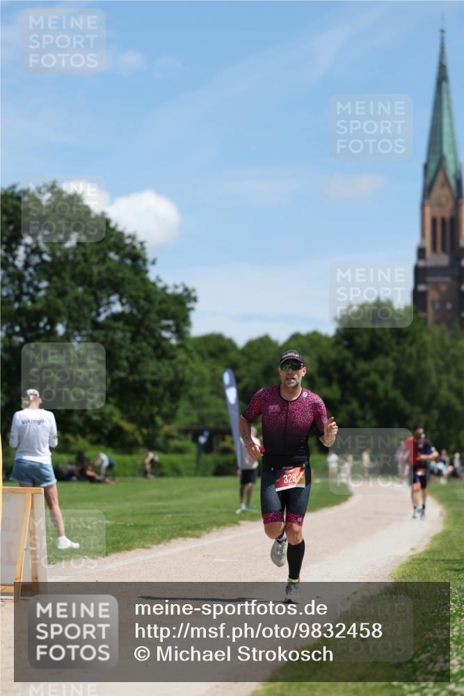 21.06.2026 - Viking Triathlon Michael Strokosch http://msf.ph/oto/9832458 21.06.2026 13:01:18 Laufen 200, 328, 537, 568 meine-sportfotos.de