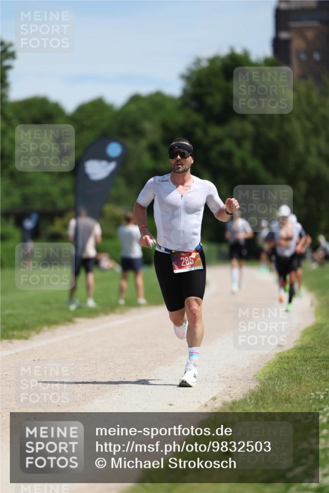 21.06.2026 - Viking Triathlon Michael Strokosch http://msf.ph/oto/9832503 21.06.2026 13:02:06 Laufen 7, 25, 285 meine-sportfotos.de