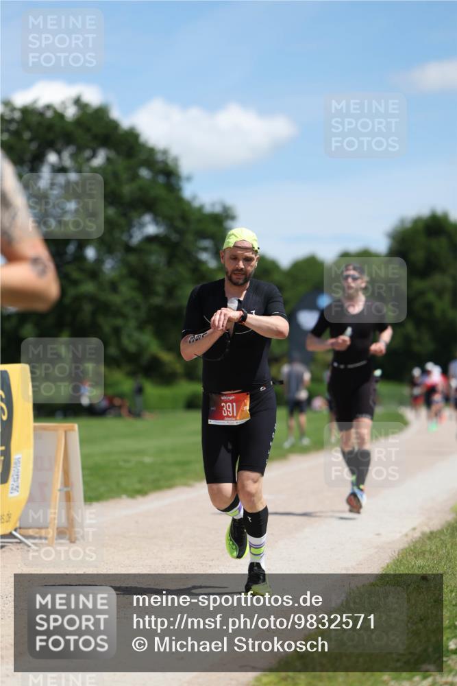 21.06.2026 - Viking Triathlon Michael Strokosch http://msf.ph/oto/9832571 21.06.2026 13:02:48 Laufen 82, 170, 311, 391, 453, 648 meine-sportfotos.de