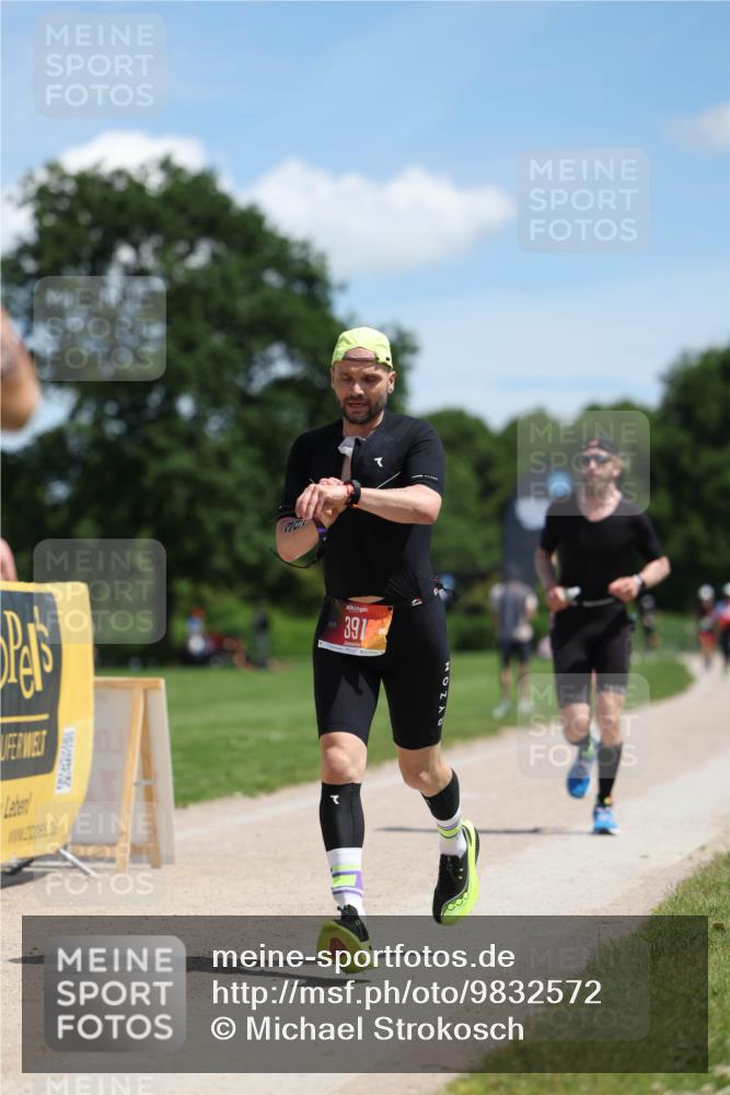 21.06.2026 - Viking Triathlon Michael Strokosch http://msf.ph/oto/9832572 21.06.2026 13:02:48 Laufen 82, 170, 311, 391, 453, 648 meine-sportfotos.de
