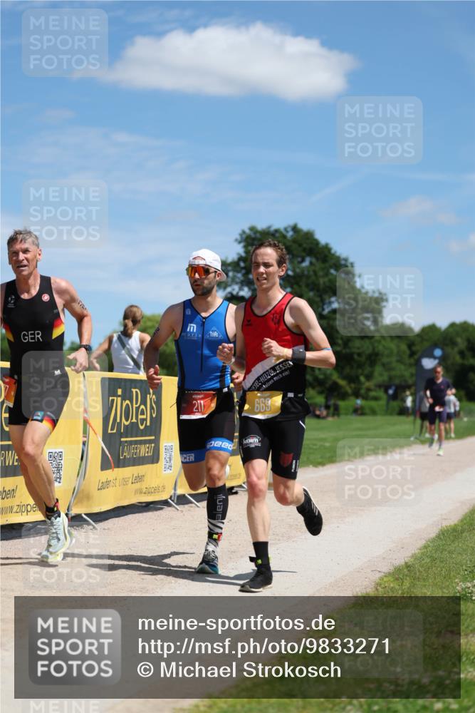 21.06.2026 - Viking Triathlon Michael Strokosch http://msf.ph/oto/9833271 21.06.2026 13:12:44 Laufen 211, 267, 387, 669 meine-sportfotos.de