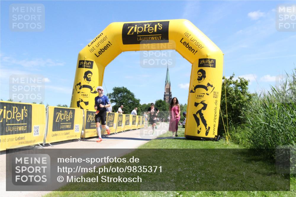 21.06.2026 - Viking Triathlon Michael Strokosch http://msf.ph/oto/9835371 21.06.2026 13:27:07 Laufen 27 meine-sportfotos.de