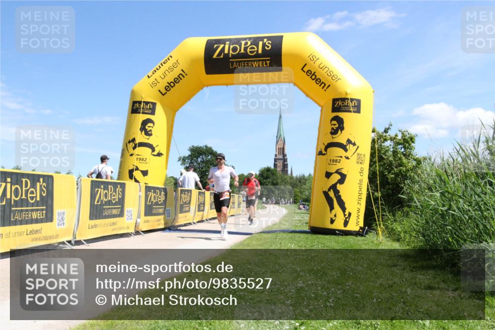 21.06.2026 - Viking Triathlon Michael Strokosch http://msf.ph/oto/9835527 21.06.2026 13:33:47 Laufen 285, 328 meine-sportfotos.de
