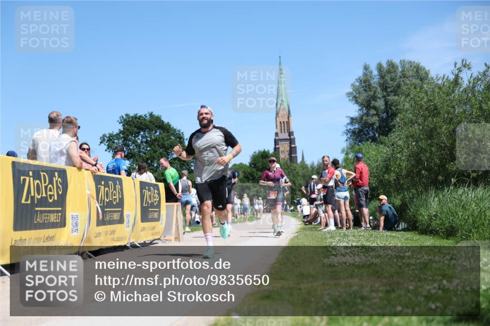 21.06.2026 - Viking Triathlon Michael Strokosch http://msf.ph/oto/9835650 21.06.2026 14:11:28 Laufen 16, 177, 233, 563, 636, 670 meine-sportfotos.de