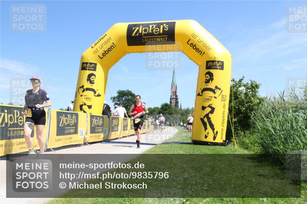 21.06.2026 - Viking Triathlon Michael Strokosch http://msf.ph/oto/9835796 21.06.2026 13:41:39 Laufen 661, 669 meine-sportfotos.de
