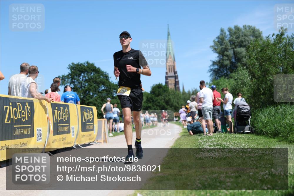 21.06.2026 - Viking Triathlon Michael Strokosch http://msf.ph/oto/9836021 21.06.2026 14:14:07 Laufen 604 meine-sportfotos.de