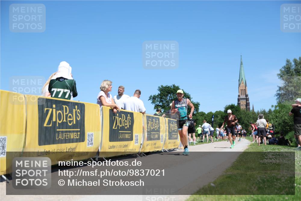 21.06.2026 - Viking Triathlon Michael Strokosch http://msf.ph/oto/9837021 21.06.2026 14:26:40 Laufen 62, 238 meine-sportfotos.de