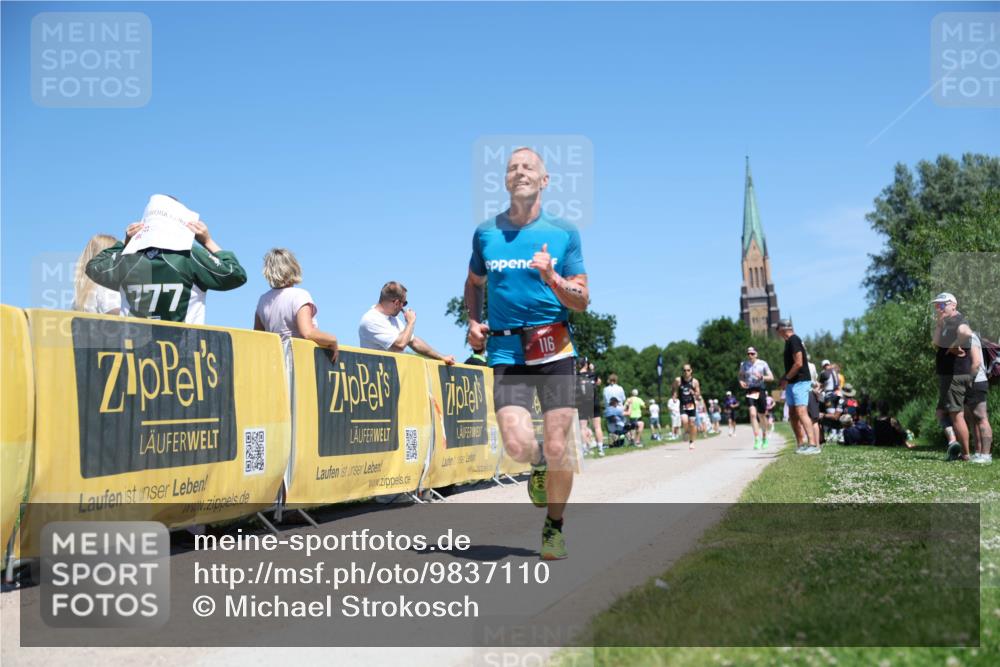 21.06.2026 - Viking Triathlon Michael Strokosch http://msf.ph/oto/9837110 21.06.2026 14:27:45 Laufen 116, 266, 487, 492 meine-sportfotos.de