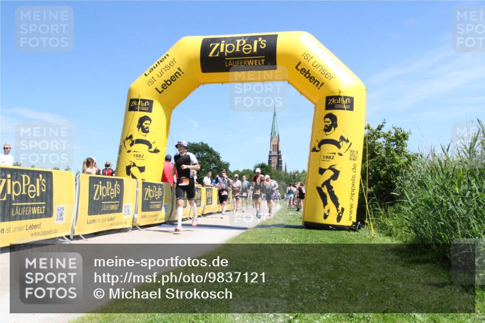 21.06.2026 - Viking Triathlon Michael Strokosch http://msf.ph/oto/9837121 21.06.2026 13:49:36 Laufen 97 meine-sportfotos.de