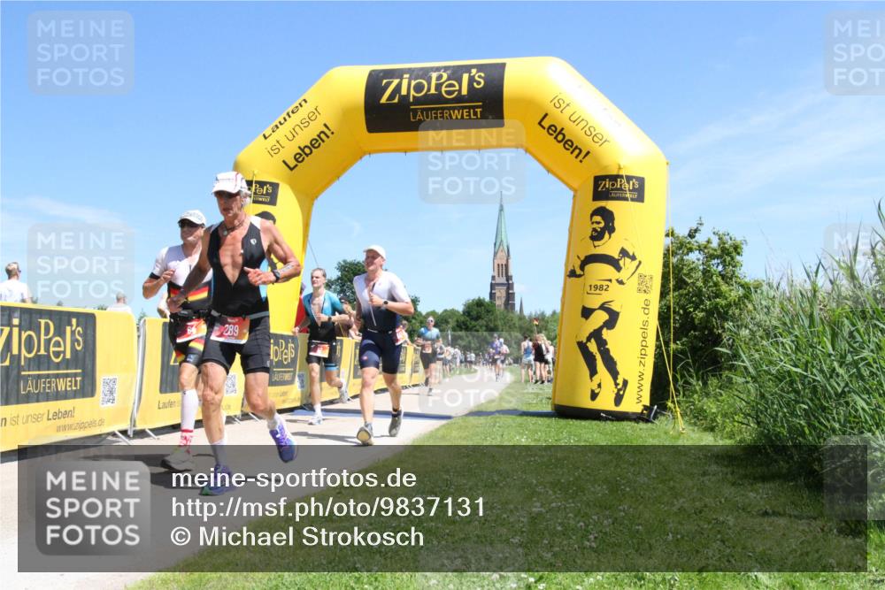 21.06.2026 - Viking Triathlon Michael Strokosch http://msf.ph/oto/9837131 21.06.2026 13:49:41 Laufen 64, 84, 87, 97, 289, 442 meine-sportfotos.de