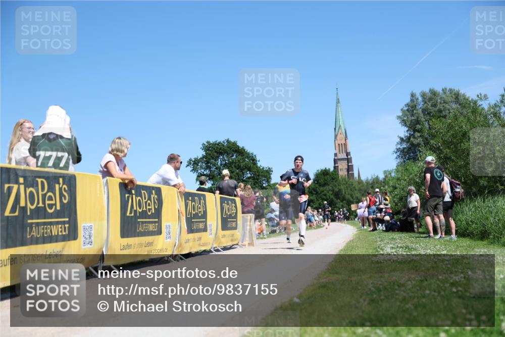 21.06.2026 - Viking Triathlon Michael Strokosch http://msf.ph/oto/9837155 21.06.2026 14:28:09 Laufen 335, 565 meine-sportfotos.de