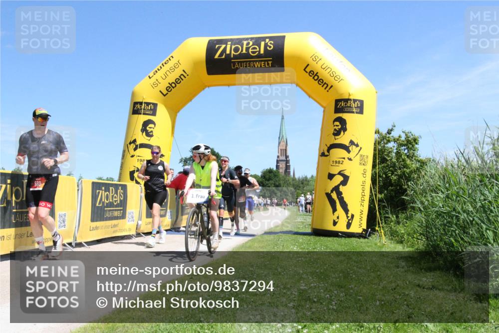 21.06.2026 - Viking Triathlon Michael Strokosch http://msf.ph/oto/9837294 21.06.2026 13:54:37 Laufen 18, 113, 432, 560, 612, 640 meine-sportfotos.de