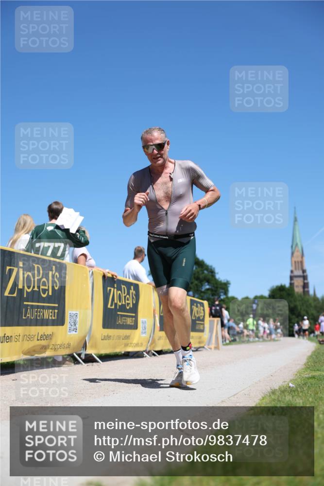 21.06.2026 - Viking Triathlon Michael Strokosch http://msf.ph/oto/9837478 21.06.2026 14:30:37 Laufen 60 meine-sportfotos.de
