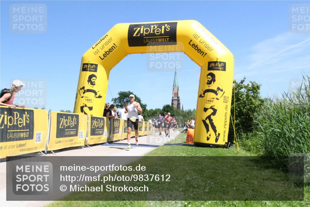 21.06.2026 - Viking Triathlon Michael Strokosch http://msf.ph/oto/9837612 21.06.2026 14:04:22 Laufen 441, 633 meine-sportfotos.de