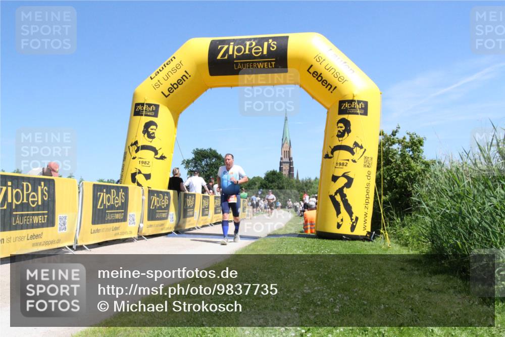 21.06.2026 - Viking Triathlon Michael Strokosch http://msf.ph/oto/9837735 21.06.2026 14:08:04 Laufen 496, 504 meine-sportfotos.de