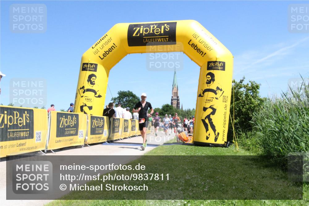 21.06.2026 - Viking Triathlon Michael Strokosch http://msf.ph/oto/9837811 21.06.2026 14:10:40 Laufen 466 meine-sportfotos.de