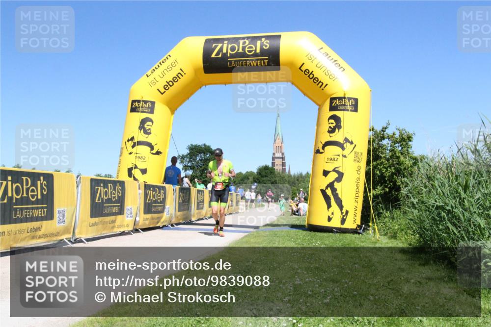 21.06.2026 - Viking Triathlon Michael Strokosch http://msf.ph/oto/9839088 21.06.2026 15:25:32 Laufen 244 meine-sportfotos.de