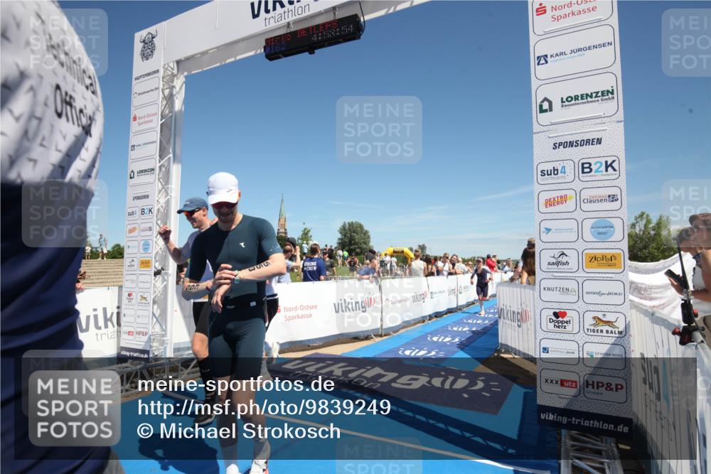 21.06.2026 - Viking Triathlon Michael Strokosch http://msf.ph/oto/9839249 21.06.2026 15:00:11 Ziel 459, 553 meine-sportfotos.de