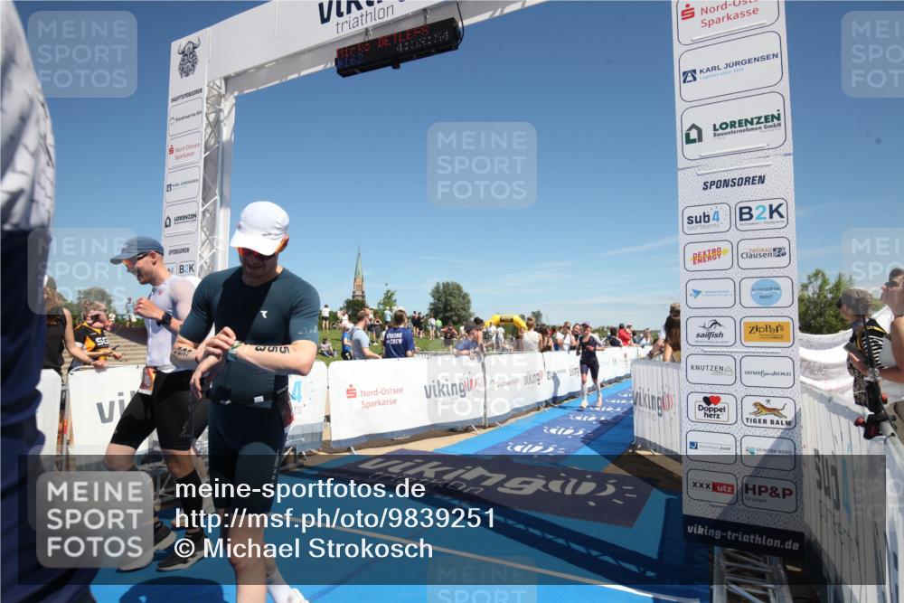 21.06.2026 - Viking Triathlon Michael Strokosch http://msf.ph/oto/9839251 21.06.2026 15:00:12 Ziel 403, 459, 553 meine-sportfotos.de