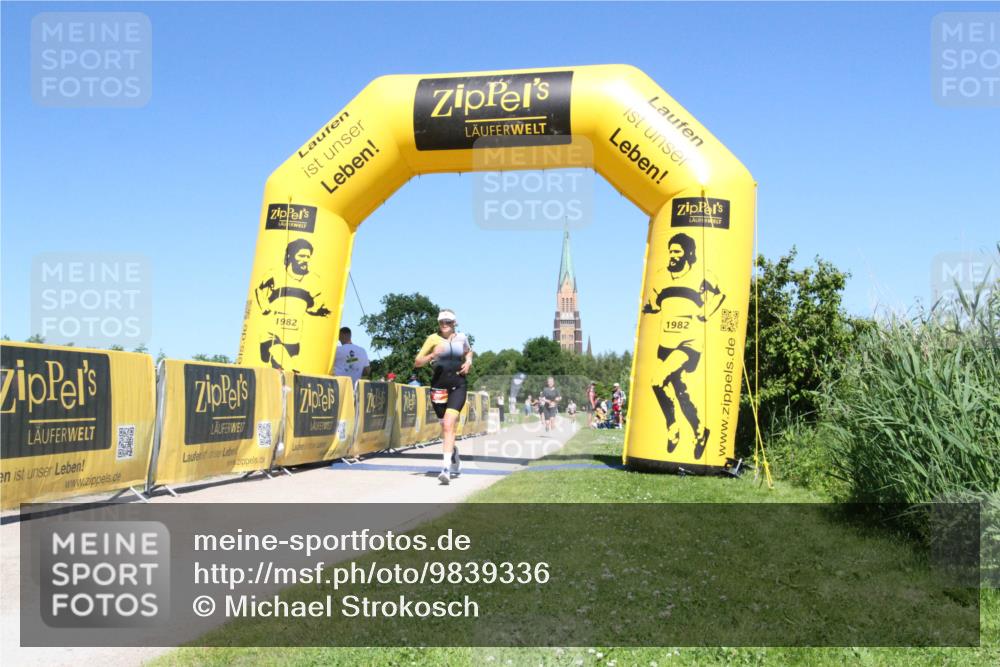 21.06.2026 - Viking Triathlon Michael Strokosch http://msf.ph/oto/9839336 21.06.2026 15:51:50 Laufen 273, 297 meine-sportfotos.de