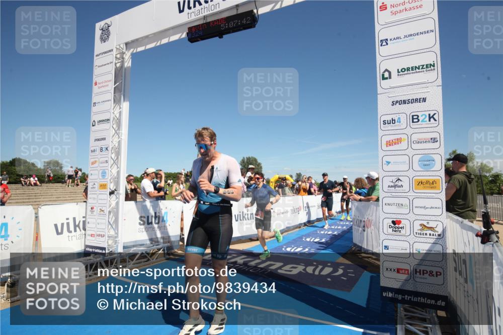 21.06.2026 - Viking Triathlon Michael Strokosch http://msf.ph/oto/9839434 21.06.2026 15:16:22 Ziel 324, 389 meine-sportfotos.de