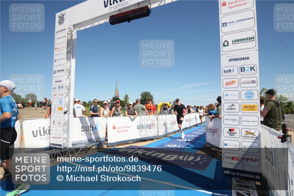 21.06.2026 - Viking Triathlon Michael Strokosch http://msf.ph/oto/9839476 21.06.2026 15:17:34 Ziel 66 meine-sportfotos.de