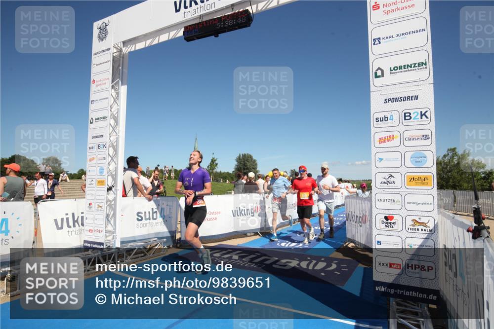 21.06.2026 - Viking Triathlon Michael Strokosch http://msf.ph/oto/9839651 21.06.2026 15:45:22 Ziel 445 meine-sportfotos.de
