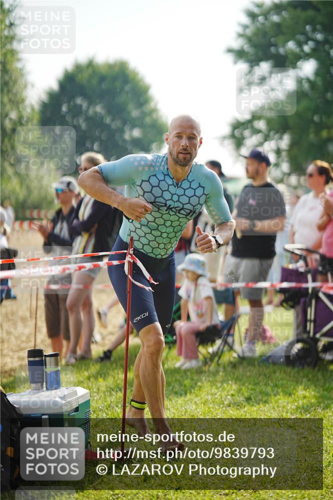 21.06.2026 - 29. Vierlanden-Triathlon LAZAROV Photography http://msf.ph/oto/9839793 21.06.2026 08:37:29 Schwimmen 46, 107 meine-sportfotos.de