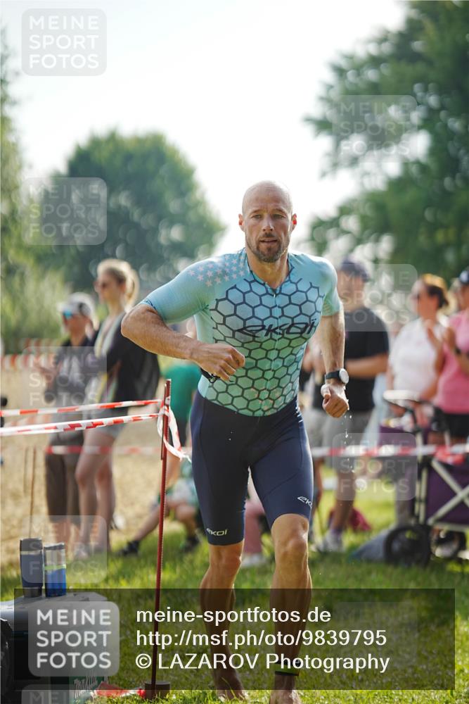 21.06.2026 - 29. Vierlanden-Triathlon LAZAROV Photography http://msf.ph/oto/9839795 21.06.2026 08:37:29 Schwimmen 46, 107 meine-sportfotos.de