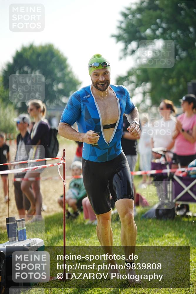 21.06.2026 - 29. Vierlanden-Triathlon LAZAROV Photography http://msf.ph/oto/9839808 21.06.2026 08:37:45 Schwimmen 36 meine-sportfotos.de