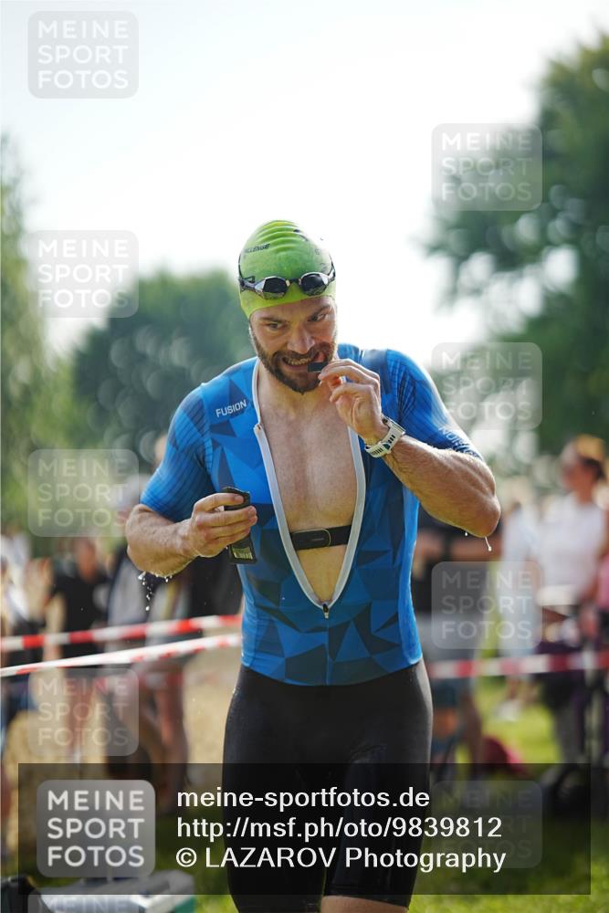 21.06.2026 - 29. Vierlanden-Triathlon LAZAROV Photography http://msf.ph/oto/9839812 21.06.2026 08:37:46 Schwimmen 36 meine-sportfotos.de