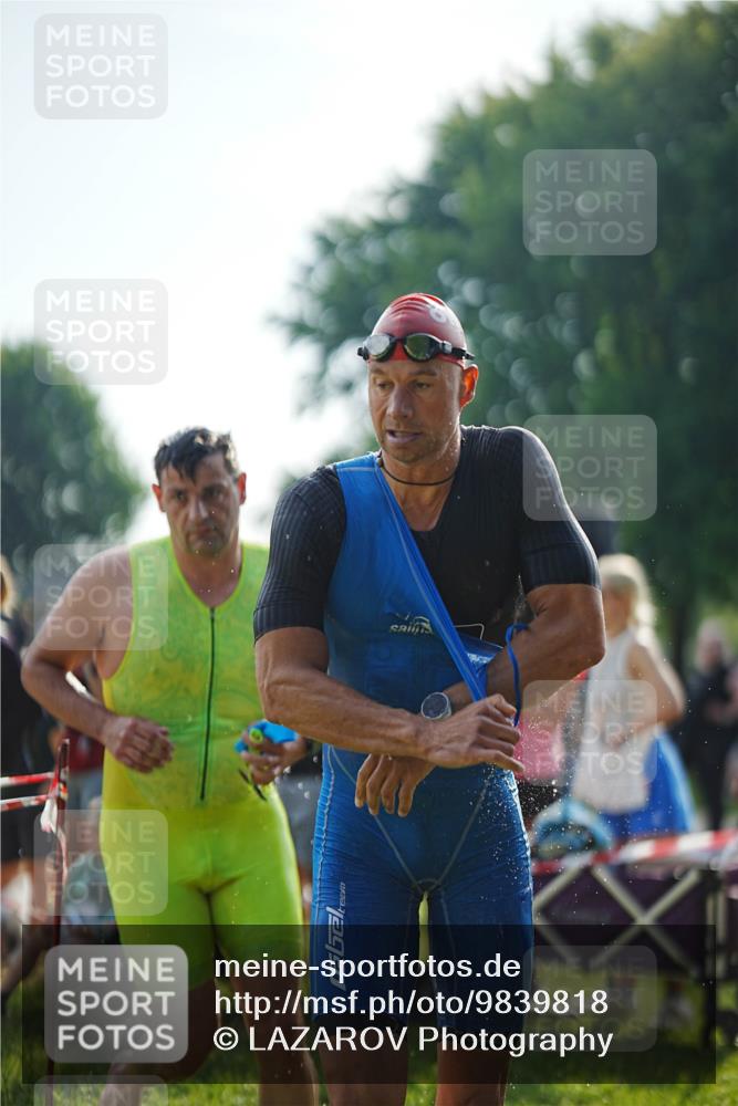 21.06.2026 - 29. Vierlanden-Triathlon LAZAROV Photography http://msf.ph/oto/9839818 21.06.2026 08:39:25 Schwimmen 32, 166, 212 meine-sportfotos.de