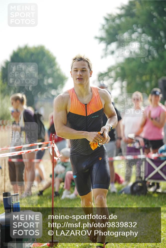 21.06.2026 - 29. Vierlanden-Triathlon LAZAROV Photography http://msf.ph/oto/9839832 21.06.2026 08:39:42 Schwimmen 3, 106 meine-sportfotos.de