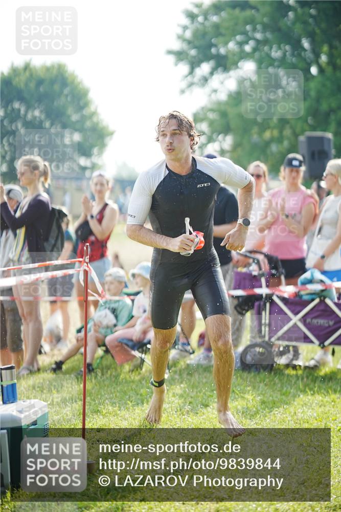 21.06.2026 - 29. Vierlanden-Triathlon LAZAROV Photography http://msf.ph/oto/9839844 21.06.2026 08:39:55 Schwimmen 72, 103 meine-sportfotos.de