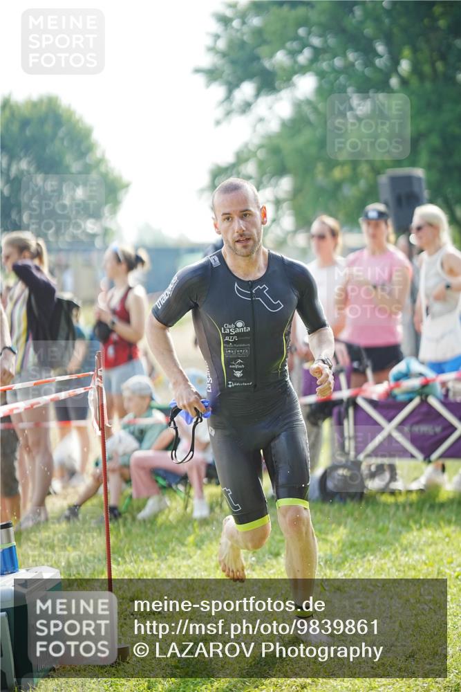 21.06.2026 - 29. Vierlanden-Triathlon LAZAROV Photography http://msf.ph/oto/9839861 21.06.2026 08:40:14 Schwimmen 7, 21, 55, 78, 109 meine-sportfotos.de
