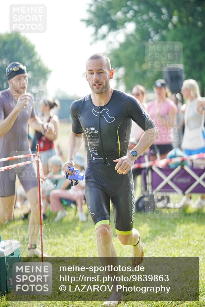 21.06.2026 - 29. Vierlanden-Triathlon LAZAROV Photography http://msf.ph/oto/9839863 21.06.2026 08:40:14 Schwimmen 7, 21, 55, 78, 109 meine-sportfotos.de