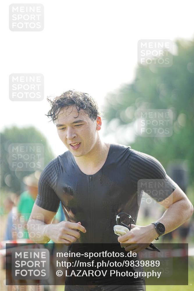 21.06.2026 - 29. Vierlanden-Triathlon LAZAROV Photography http://msf.ph/oto/9839889 21.06.2026 08:49:25 Schwimmen 54, 86 meine-sportfotos.de