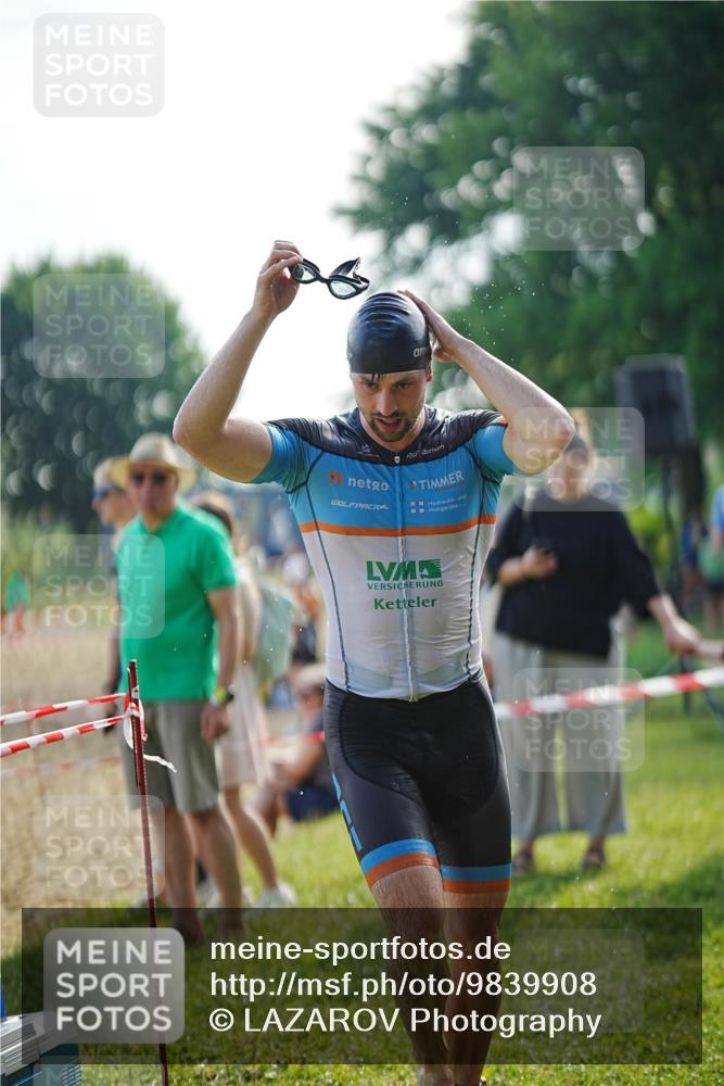 21.06.2026 - 29. Vierlanden-Triathlon LAZAROV Photography http://msf.ph/oto/9839908 21.06.2026 08:50:12 Schwimmen 48, 52 meine-sportfotos.de