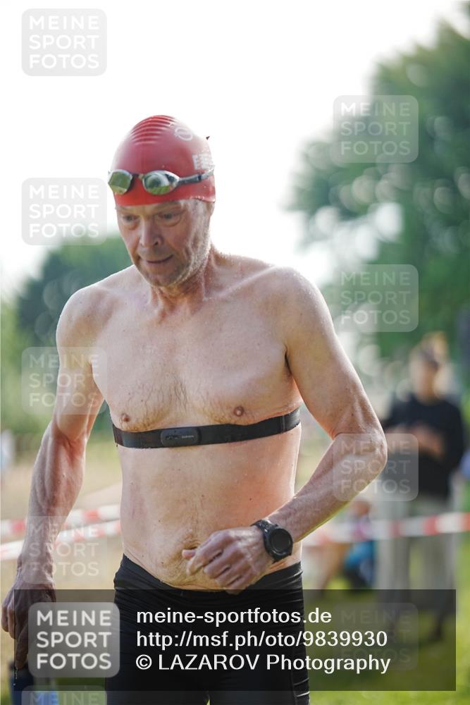 21.06.2026 - 29. Vierlanden-Triathlon LAZAROV Photography http://msf.ph/oto/9839930 21.06.2026 08:50:32 Schwimmen 25, 115, 156 meine-sportfotos.de