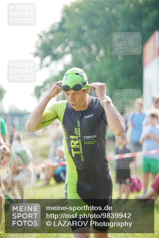 21.06.2026 - 29. Vierlanden-Triathlon LAZAROV Photography http://msf.ph/oto/9839942 21.06.2026 08:50:56 Schwimmen 163, 179, 1353 meine-sportfotos.de