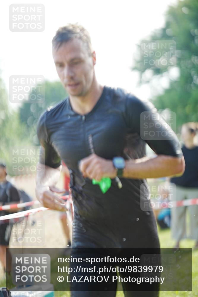 21.06.2026 - 29. Vierlanden-Triathlon LAZAROV Photography http://msf.ph/oto/9839979 21.06.2026 08:52:06 Schwimmen 151 meine-sportfotos.de