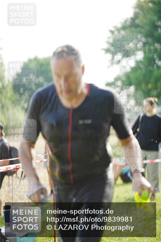 21.06.2026 - 29. Vierlanden-Triathlon LAZAROV Photography http://msf.ph/oto/9839981 21.06.2026 08:52:15 Schwimmen 5 meine-sportfotos.de