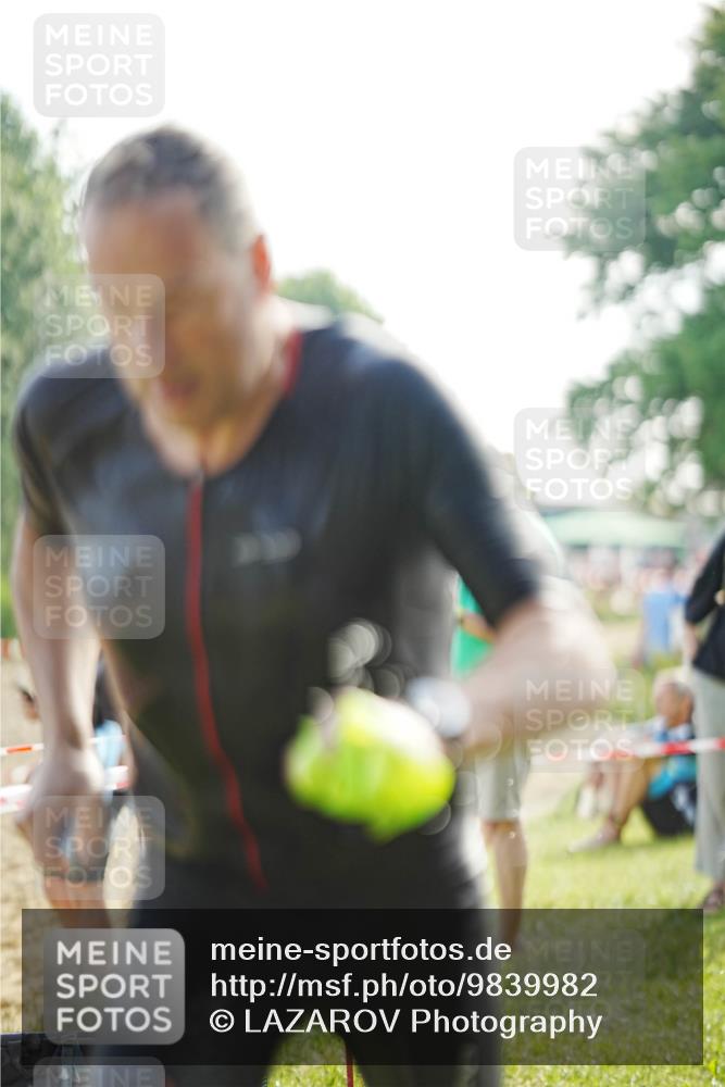 21.06.2026 - 29. Vierlanden-Triathlon LAZAROV Photography http://msf.ph/oto/9839982 21.06.2026 08:52:16 Schwimmen 5, 58 meine-sportfotos.de