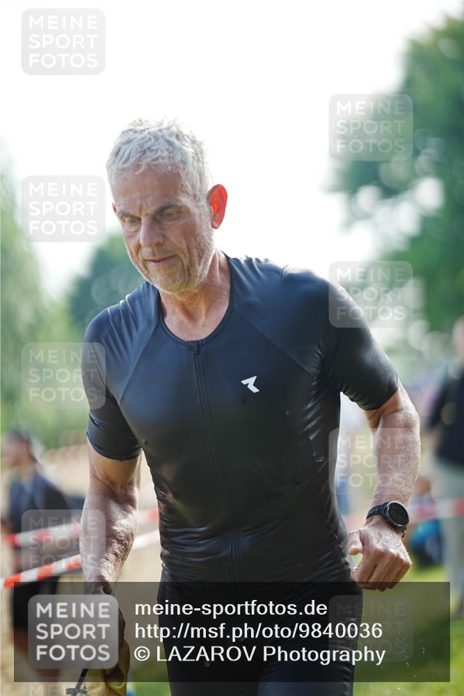 21.06.2026 - 29. Vierlanden-Triathlon LAZAROV Photography http://msf.ph/oto/9840036 21.06.2026 08:53:53 Schwimmen 124 meine-sportfotos.de