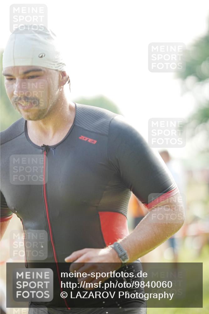 21.06.2026 - 29. Vierlanden-Triathlon LAZAROV Photography http://msf.ph/oto/9840060 21.06.2026 08:54:27 Schwimmen 93 meine-sportfotos.de