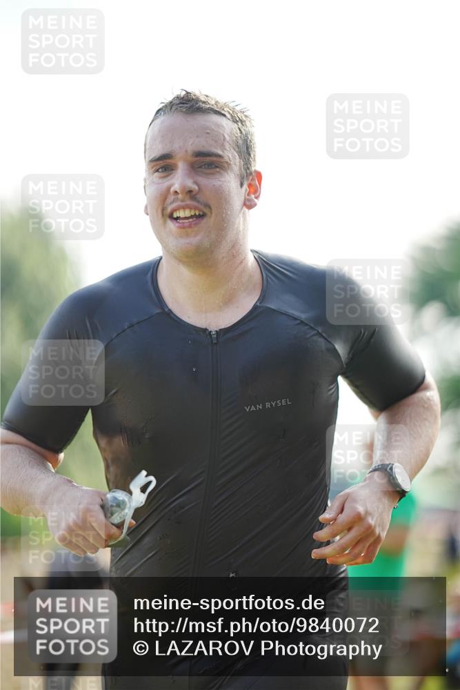 21.06.2026 - 29. Vierlanden-Triathlon LAZAROV Photography http://msf.ph/oto/9840072 21.06.2026 08:55:07 Schwimmen 19 meine-sportfotos.de